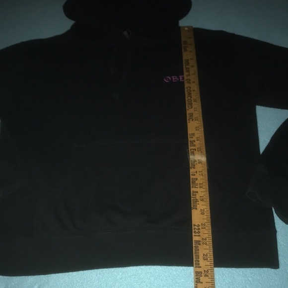 OBEY worldwide black hoodie pouch pocket size M. 🎉🎉Host pick🎉🎉 - Picture 7 of 9